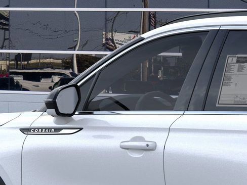 New 2026 Lincoln Corsair Premiere image 20