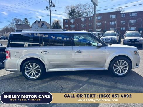 Used 2017 Ford Flex Limited AWD/4WD image 4