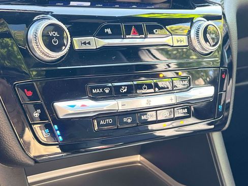 Certified 2022 Ford Explorer ST w/ Equipment Group 401A image 27