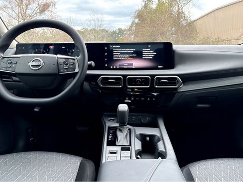 New 2026 Nissan Sentra SV w/ SV Convenience Package FWD image 4