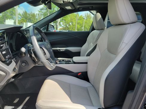 Used 2023 Lexus RX 350 Premium image 13