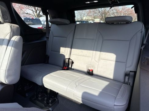 New 2026 GMC Yukon Elevation w/ Elevation Premium Package AWD/4WD image 21