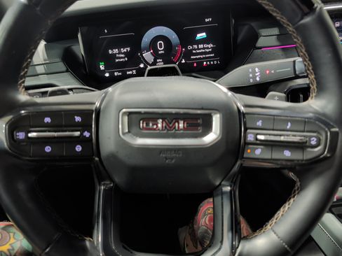 Used 2024 GMC Acadia AT4 w/ Super Cruise Package image 10