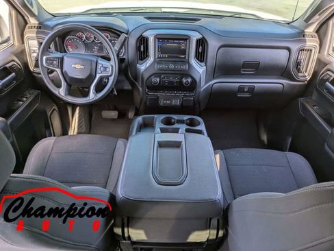 Used 2022 Chevrolet Silverado 1500 Custom w/ Safety Confidence Package image 18