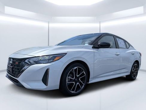 Used 2025 Nissan Sentra SR image 7