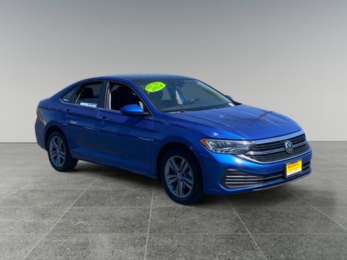 Used 2024 Volkswagen Jetta SE FWD image 7