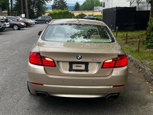 Used 2011 BMW 550i xDrive 550i xDrive AWD 4dr Sedan image 4