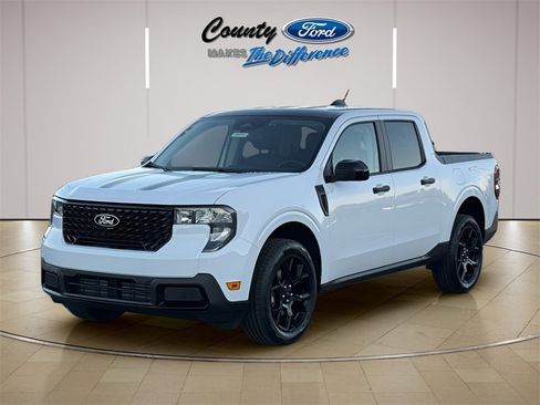 New 2025 Ford Maverick XLT w/ XLT Luxury Package image 2