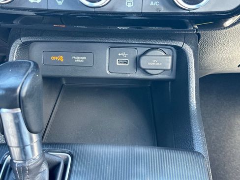 Used 2023 Honda Civic Sport image 25