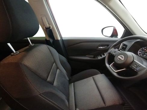 Used 2024 Nissan Rogue SV AWD/4WD image 27