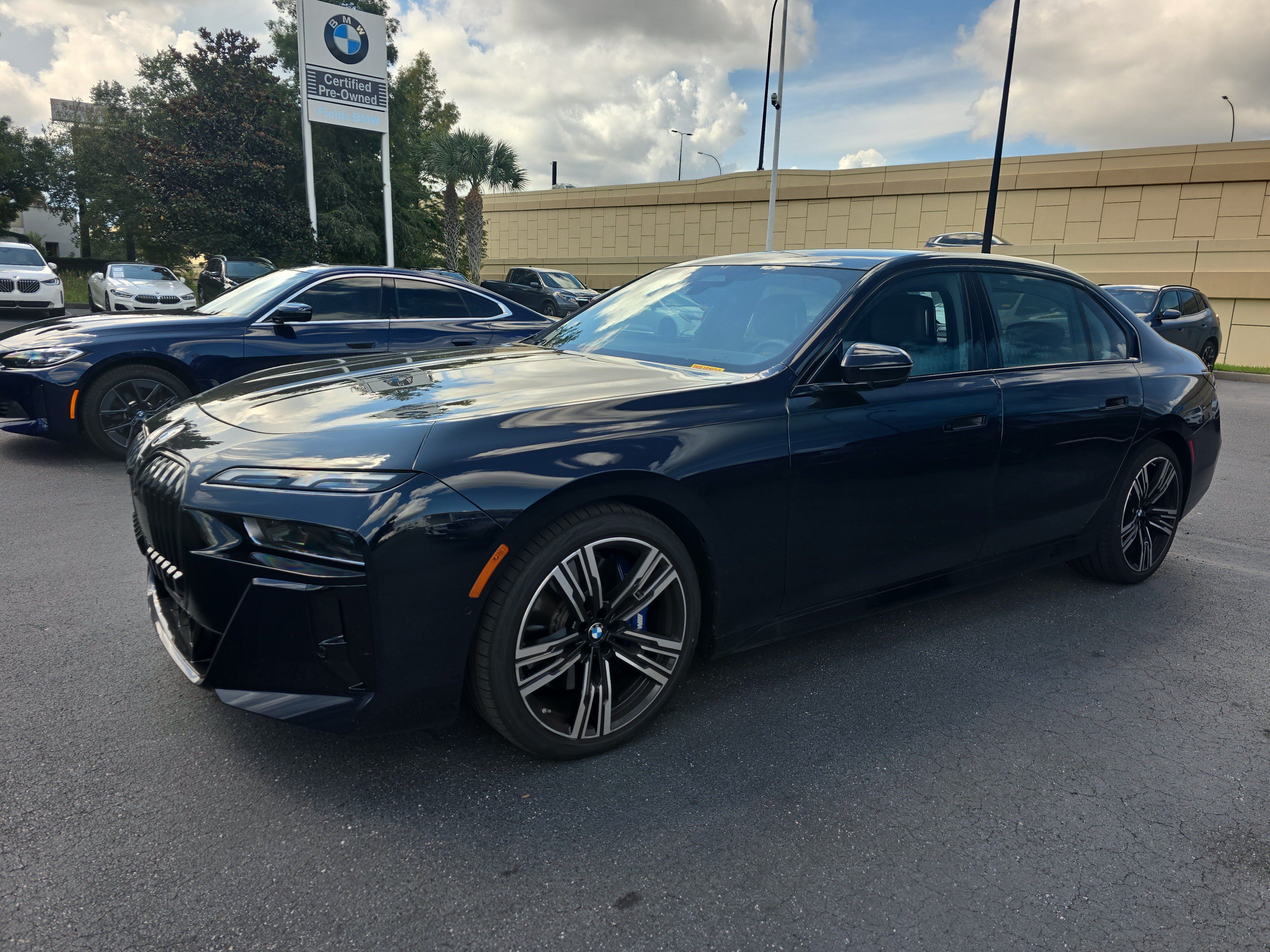 Certified 2026 BMW 740i w/ Premium Package RWD image 3