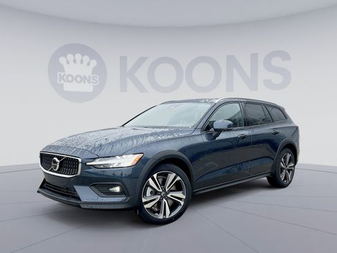 New 2026 Volvo V60 B5 Cross Country Plus w/ Protection Package Premier image 1