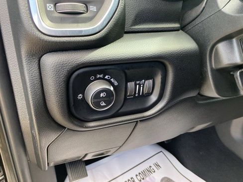 Used 2025 RAM 2500 Laramie image 15