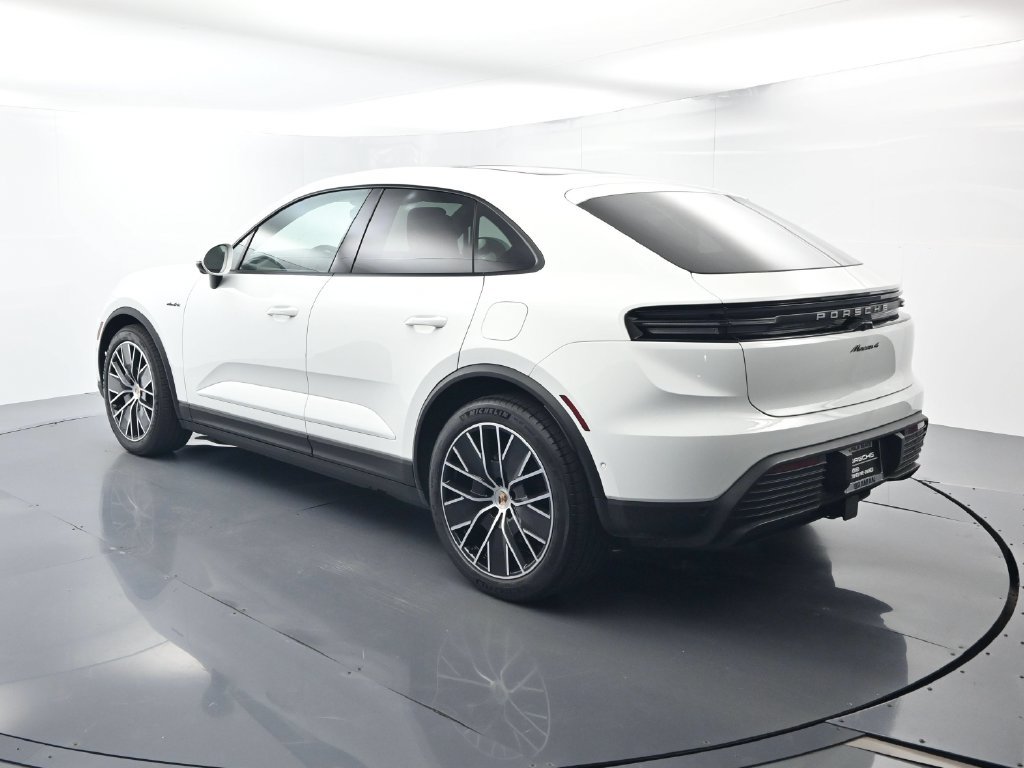 Certified 2024 Porsche Macan 4 Electric AWD/4WD image 3