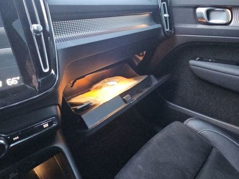 Used 2021 Volvo XC40 T5 R-Design w/ Advanced Package image 62