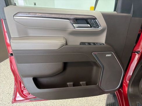 Used 2024 Chevrolet Silverado 1500 LTZ w/ LTZ Convenience Package II image 8