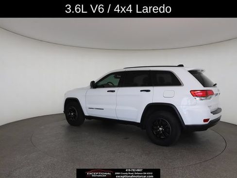 Used 2020 Jeep Grand Cherokee Laredo AWD/4WD image 9