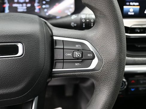 Used 2024 Jeep Compass Sport image 19