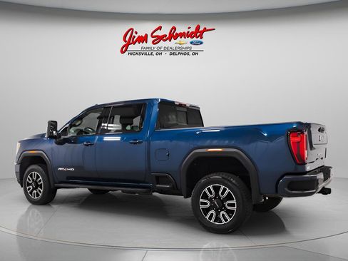 Used 2022 GMC Sierra 2500 AT4 w/ AT4 Premium Plus Package AWD/4WD image 4
