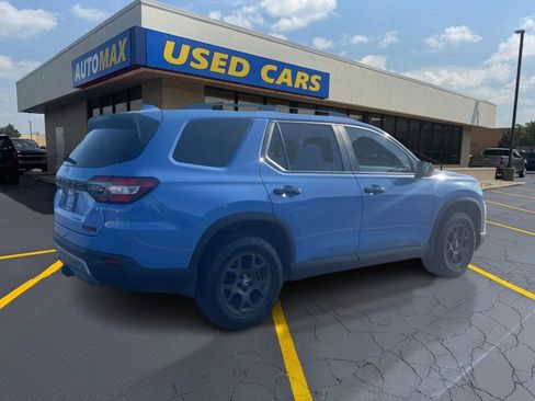 Used 2024 Honda Pilot TrailSport image 5