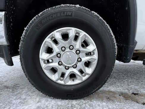 Used 2020 Chevrolet Silverado 2500 LT image 12