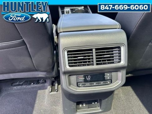 Used 2024 Volkswagen Atlas SEL Premium R-Line AWD/4WD image 19