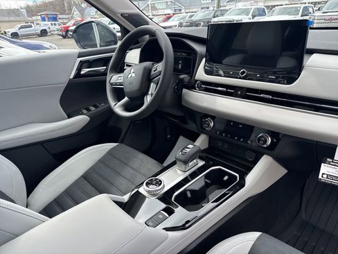 New 2026 Mitsubishi Outlander SE AWD/4WD image 38