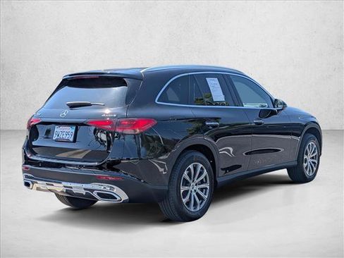 Used 2026 Mercedes-Benz GLC 300 4MATIC image 5