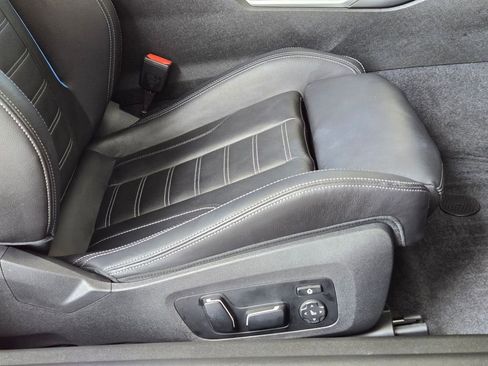 Used 2024 BMW M2 w/ Lighting Package RWD image 27