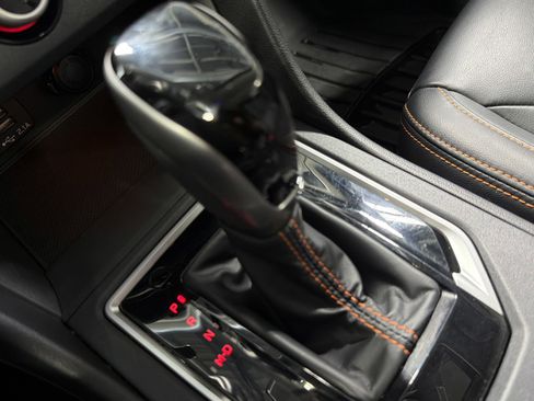 Certified 2021 Subaru Crosstrek 2.5i Limited w/ Popular Package #5 image 24