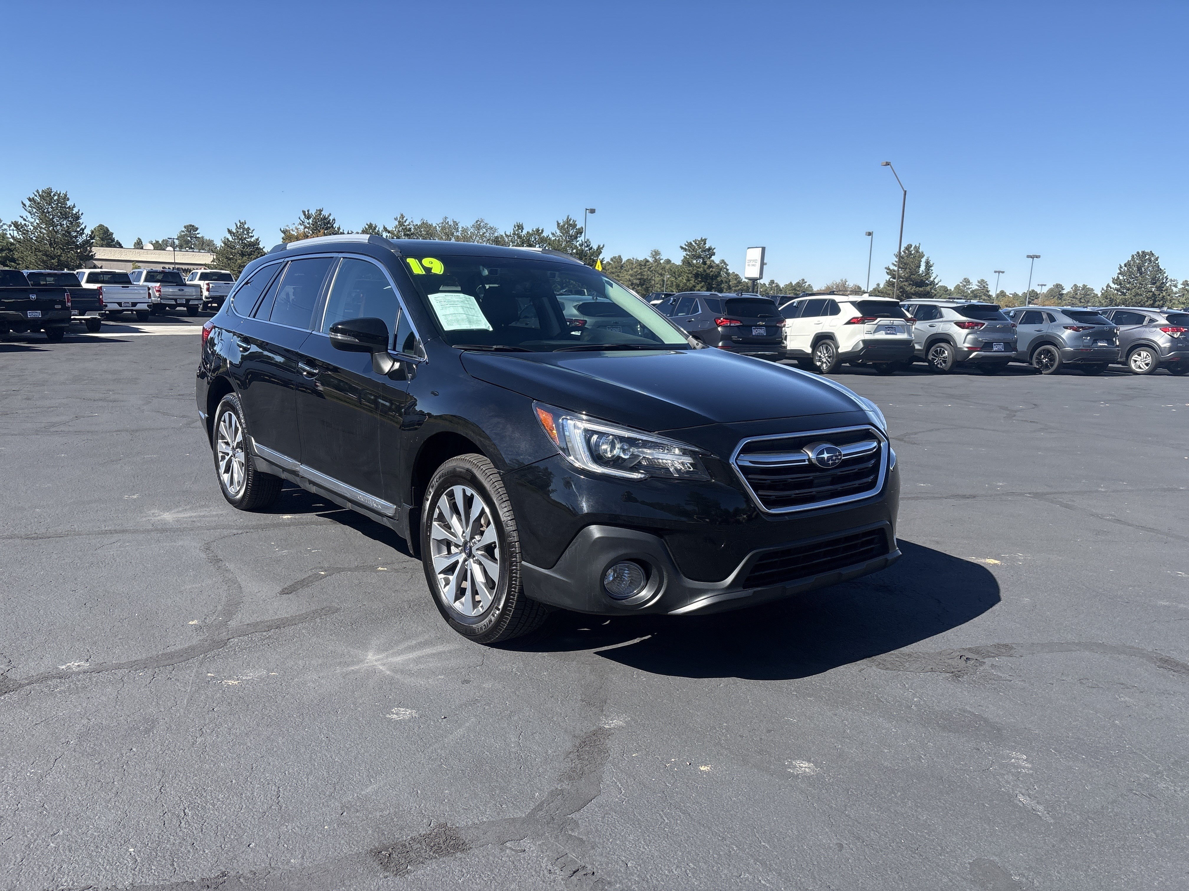 Used 2019 Subaru Outback 3.6R Touring AWD/4WD image 2