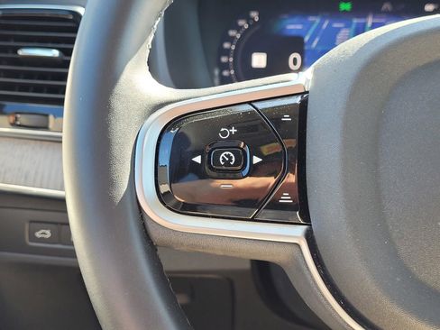 Certified 2025 Volvo XC90 T8 Ultra image 16