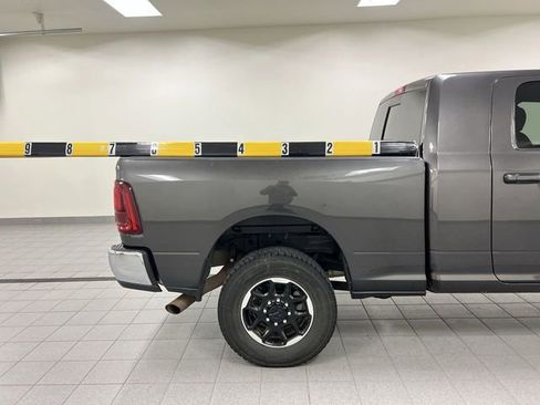 Used 2025 RAM 2500 Laramie AWD/4WD image 5