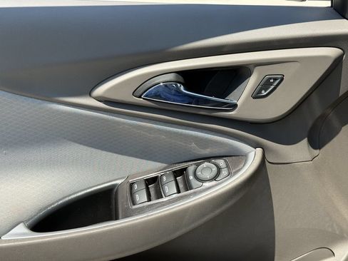 Used 2025 Chevrolet Malibu LT FWD image 23