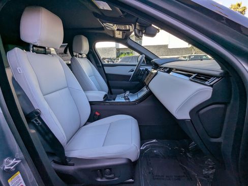 New 2026 Land Rover Range Rover Velar Dynamic SE image 17