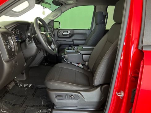 Used 2022 Chevrolet Silverado 1500 Custom w/ Safety Confidence Package image 11