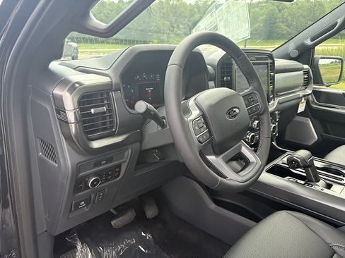 New 2026 Ford F150 Lariat w/ Equipment Group 502A High AWD/4WD image 29