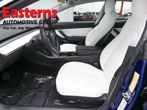 Used 2020 Tesla Model 3 Standard Range Plus image 14