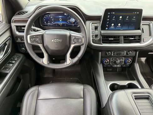 Used 2022 Chevrolet Tahoe Z71 w/ Luxury Package image 25