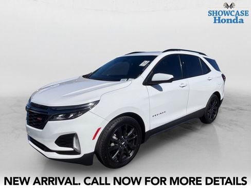 Used 2023 Chevrolet Equinox RS AWD/4WD image 2