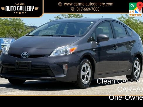 Used 2015 Toyota Prius Three FWD image 1