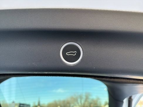 Used 2020 Tesla Model Y Performance image 8