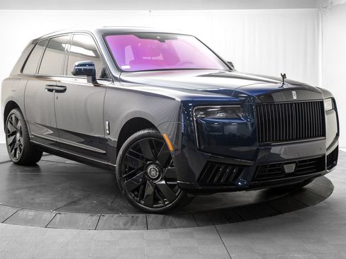 Used 2025 Rolls-Royce Cullinan AWD/4WD image 1