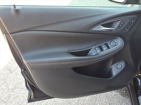 Certified 2022 Buick Encore GX Essence image 12