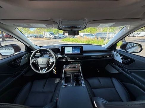New 2025 Lincoln Aviator Reserve w/ Luxury Package image 15