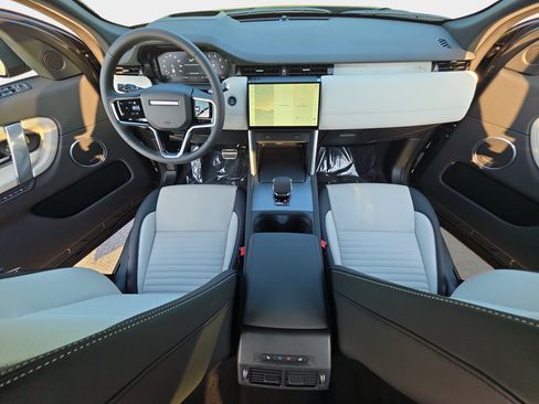 New 2026 Land Rover Discovery Sport Landmark AWD/4WD image 9