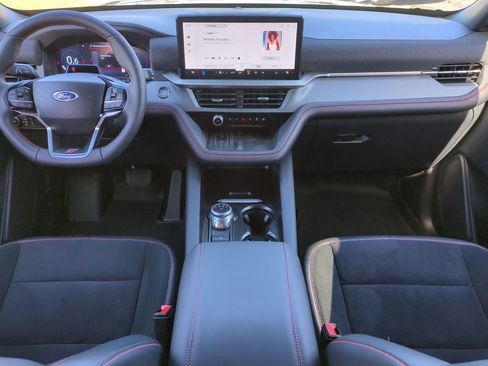 Used 2025 Ford Explorer ST image 15