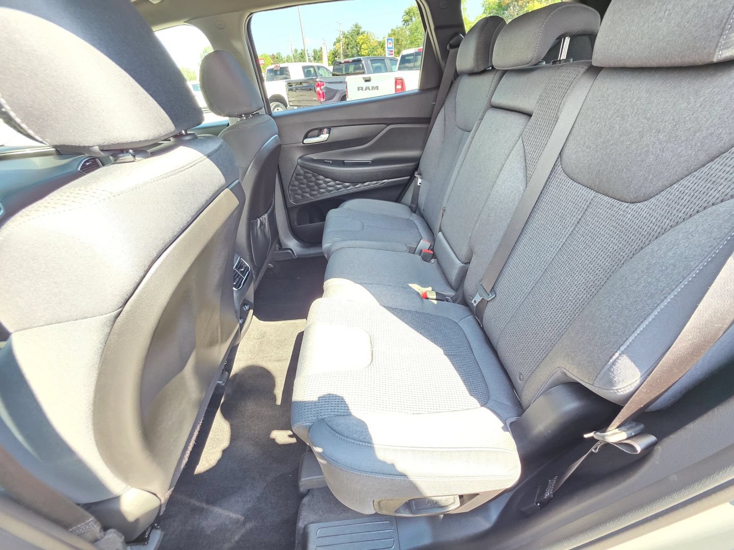 Used 2023 Hyundai Santa Fe SE AWD/4WD image 34