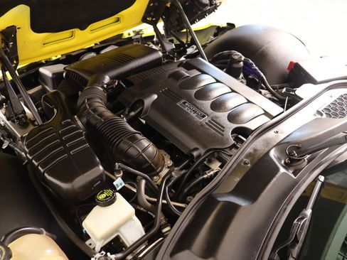 Used 2009 Saturn Sky w/ Premium Trim Package RWD image 15
