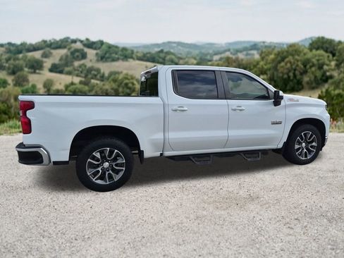 Used 2019 Chevrolet Silverado 1500 LT w/ Texas Edition AWD/4WD image 11